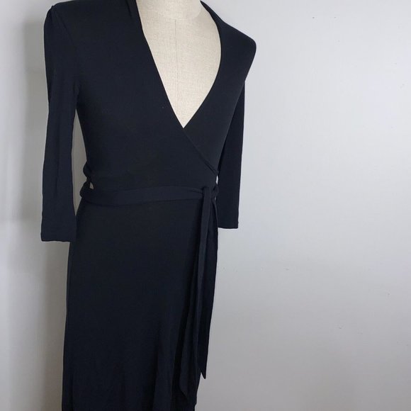 Banana Republic Black Dress Size XS  Wrap Look V Neck Midi 3/4 Sleeve Tie Waist - Picture 3 of 8